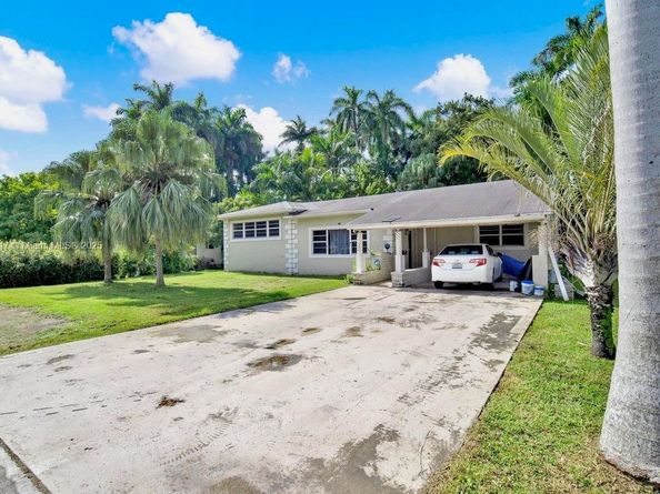 130 NW 85th St, Miami FL 33150