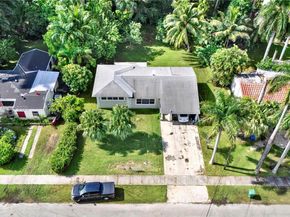 130 NW 85th St, Miami FL 33150