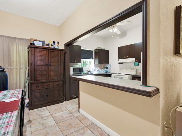 130 NW 85th St, Miami FL 33150