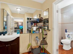 130 NW 85th St, Miami FL 33150