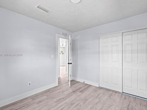 5621 SW 38th Ct, Davie FL 33314