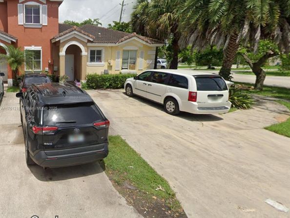 4 SW 15th Rd 4, Homestead FL 33030