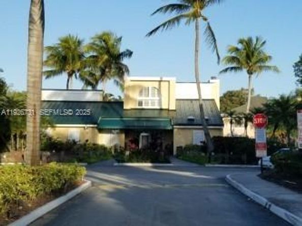 4019 NW 87th Ave 4019, Sunrise FL 33351