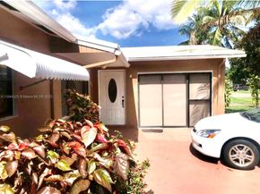 6771 Freedom St, Hollywood FL 33024