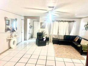 6771 Freedom St, Hollywood FL 33024