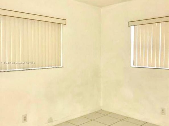 6771 Freedom St, Hollywood FL 33024