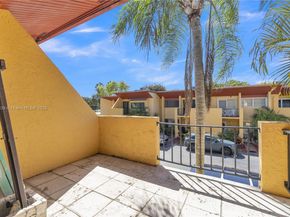 13715 SW 84th St F, Miami FL 33183