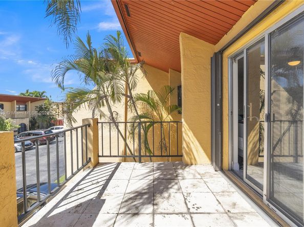 13715 SW 84th St F, Miami FL 33183