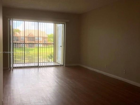 9044 NW 28th Dr 3202, Coral Springs FL 33065