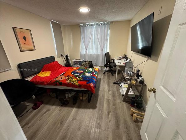 620 SW 111th Ave 107, Pembroke Pines FL 33025