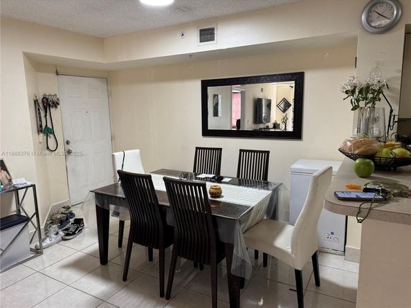 620 SW 111th Ave 107, Pembroke Pines FL 33025