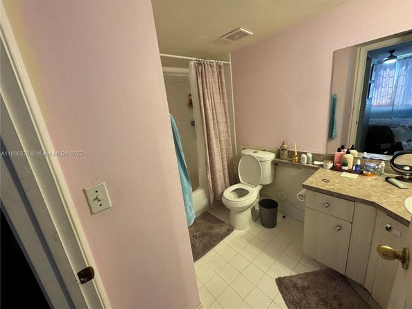 620 SW 111th Ave 107, Pembroke Pines FL 33025