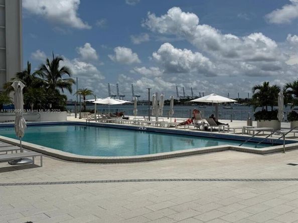 1000 West Ave 306, Miami Beach FL 33139