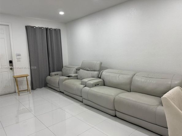 23251 SW 113th Ct, Homestead FL 33032