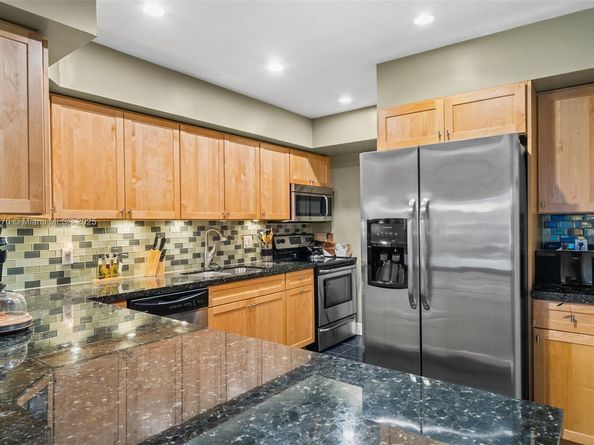 200 Diplomat Pkwy 732, Hallandale Beach FL 33009