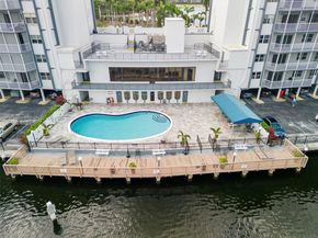 200 Diplomat Pkwy 732, Hallandale Beach FL 33009