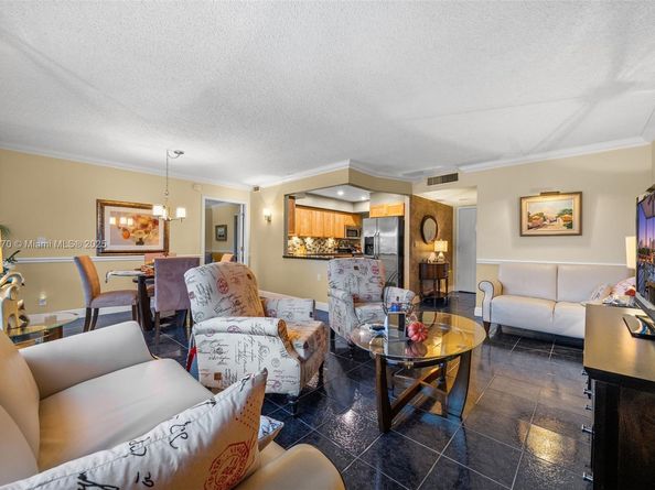 200 Diplomat Pkwy 732, Hallandale Beach FL 33009