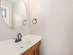 Undisclosed Address #4871910, Aurora CO 80011