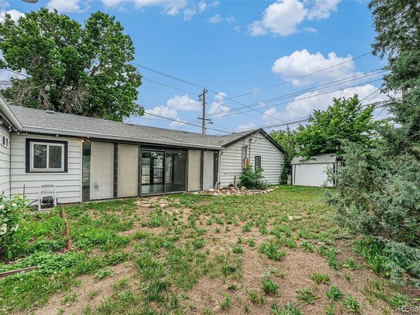 Undisclosed Address #4871910, Aurora CO 80011