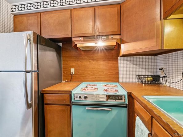 1155 N Ash Street 804, Denver CO 80220