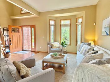 8286 W 108th Place
