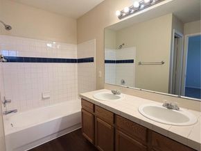 Undisclosed Address #4441188, Aurora CO 80011