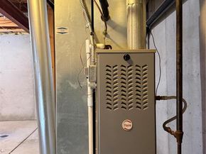 Undisclosed Address #4441188, Aurora CO 80011