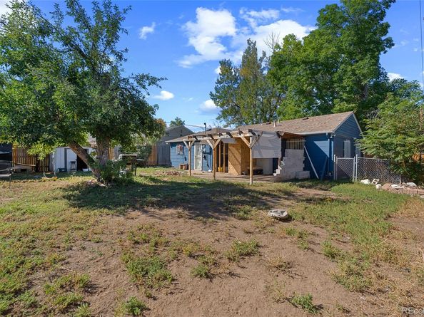 Undisclosed Address #4962180, Aurora CO 80010