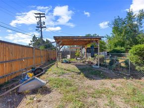 Undisclosed Address #4962180, Aurora CO 80010