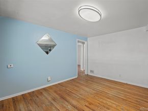 Undisclosed Address #4962180, Aurora CO 80010