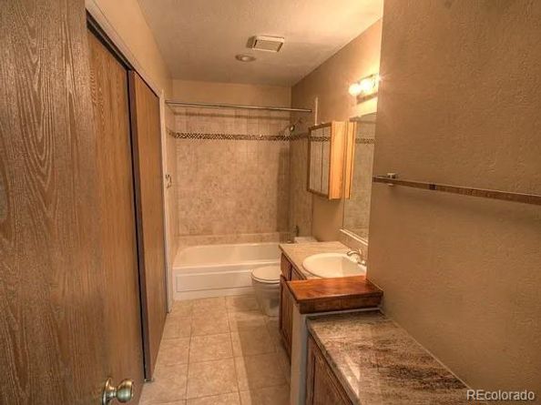 1075 S Garrison Street 101, Lakewood CO 80226