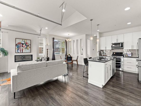 19515 E Sunset Circle, Centennial CO 80015