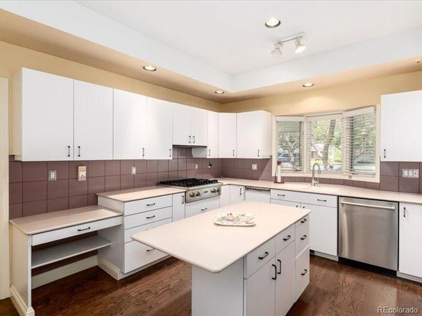 2552 E Alameda Avenue 16, Denver CO 80209