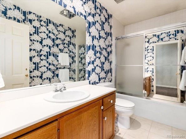 2552 E Alameda Avenue 16, Denver CO 80209