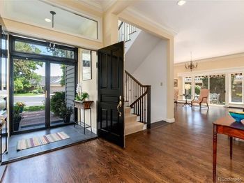 2552 E Alameda Avenue