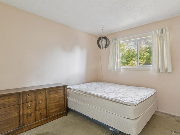 842 S Worchester Street, Aurora CO 80012