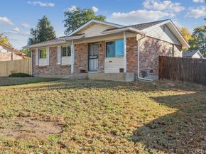 842 S Worchester Street, Aurora CO 80012
