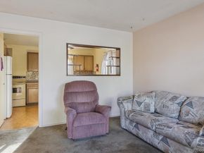 842 S Worchester Street, Aurora CO 80012