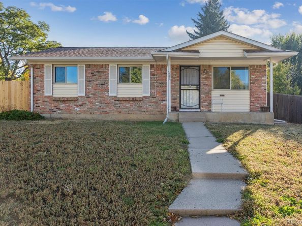 842 S Worchester Street, Aurora CO 80012
