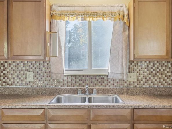 842 S Worchester Street, Aurora CO 80012