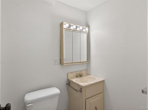 2558 S Vaughn Way D, Aurora CO 80014