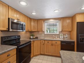 2558 S Vaughn Way D, Aurora CO 80014
