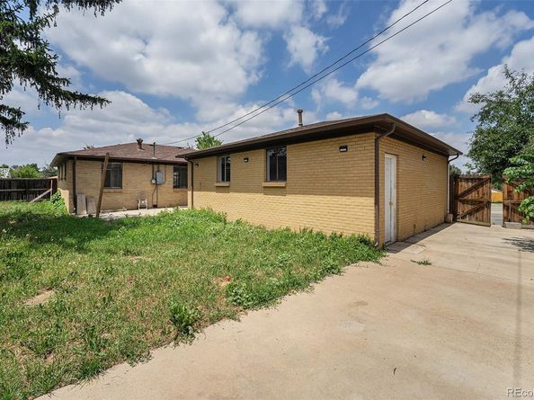 588 Empire Street, Aurora CO 80010