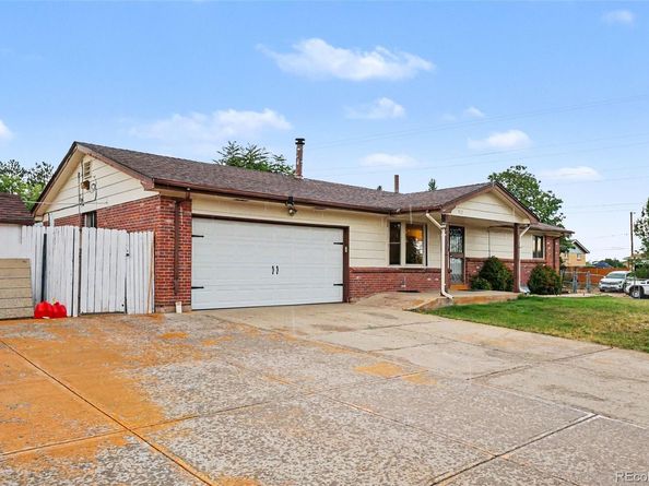 933 Nelson Street, Lakewood CO 80215