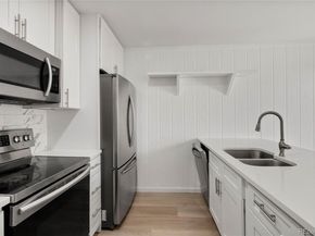 2622 S Xanadu Way B, Aurora CO 80014