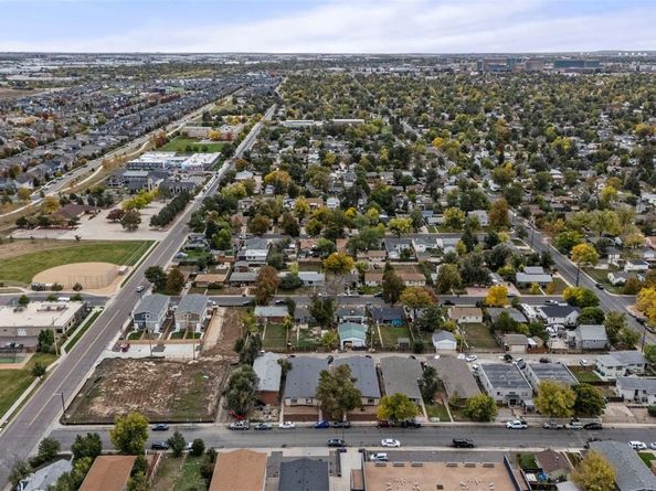 2356 Emporia, Aurora CO 80010