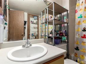 Undisclosed Address #2578078, Aurora CO 80017