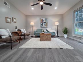 1250 S Monaco Parkway 17, Denver CO 80224