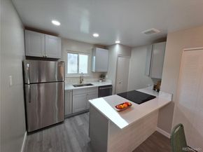 1250 S Monaco Parkway 17, Denver CO 80224