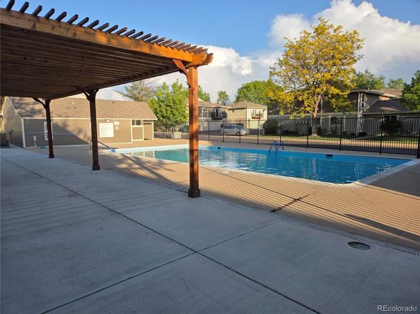 1250 S Monaco Parkway 17, Denver CO 80224